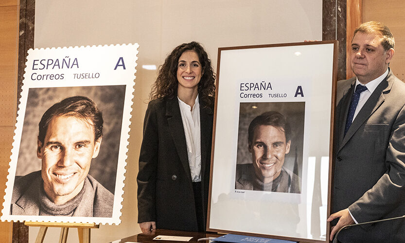 La Fundació Rafa Nadal i Correos presenten el seu «Pack Filatèlic Solidari» en benefici dels projectes de l’organització.